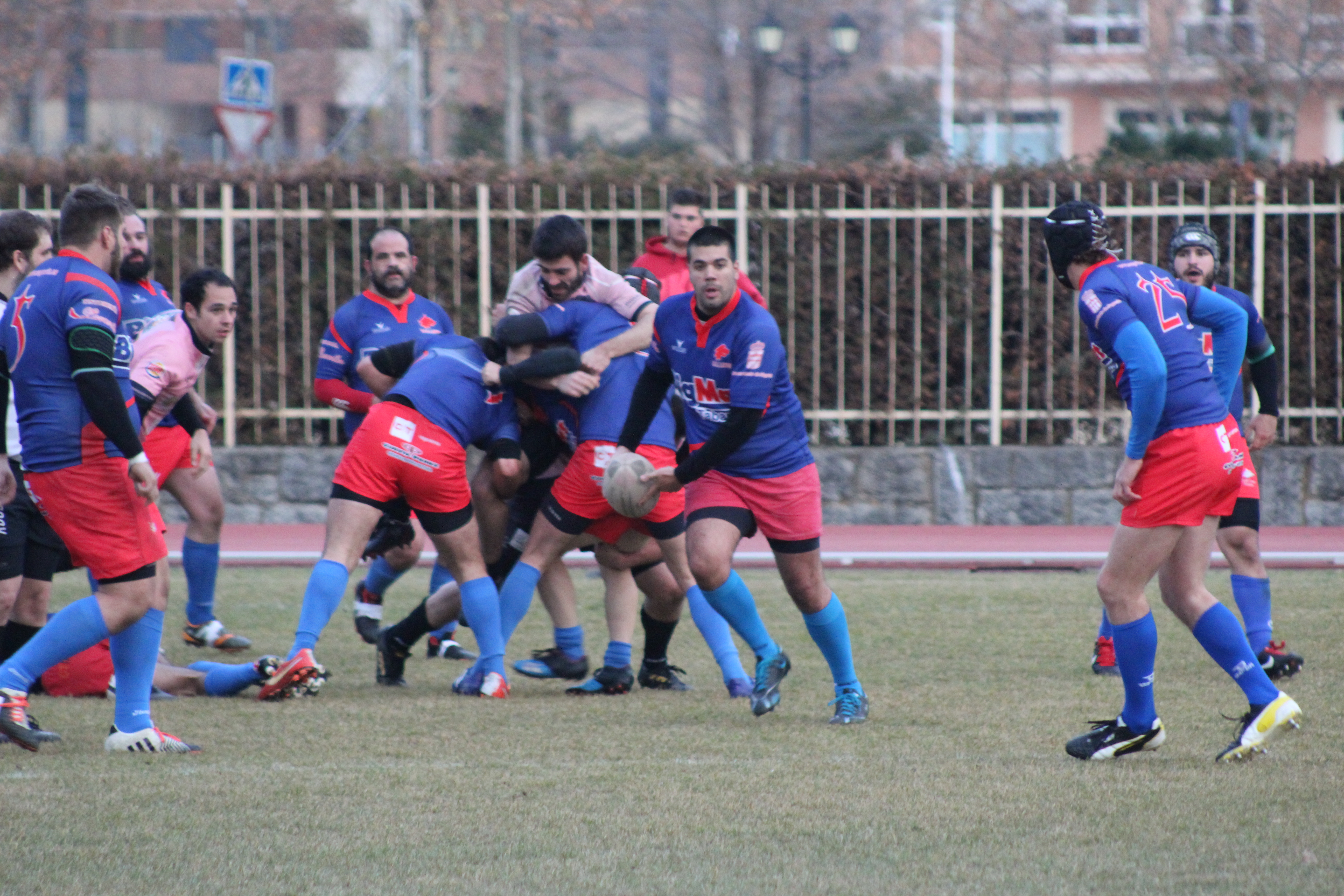 El Bigmat Tabanera Lobos gana en el dificil campo del Ávila