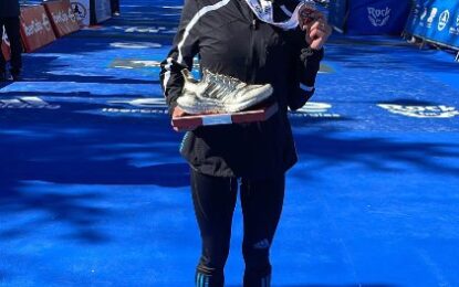 La atleta del C.D. Adidas, Águeda Muñoz Marqués, se alza con el triunfo en los 10 km. en el Zúrich Rock & Roll Madrid Running Series 2022, prueba con etiqueta Road Race Label de World Athletics